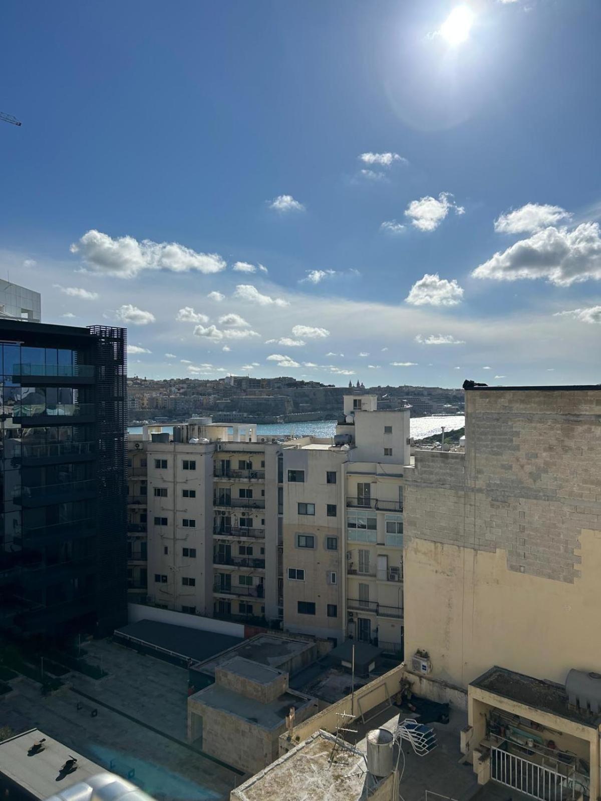 Exceptional 3-Bedroom Apartment, Sliema - Tigne Point! Exterior foto